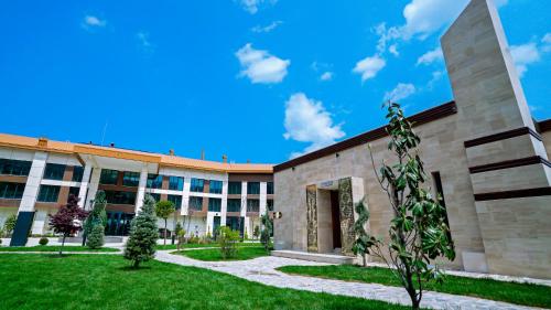 Cabir Deluxe Hotel Sapancaにある庭