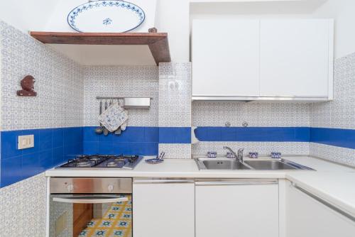 Köök või kööginurk majutusasutuses Sa Villa de su Mari