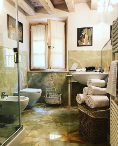 Ένα μπάνιο στο Locanda Lo Scudo