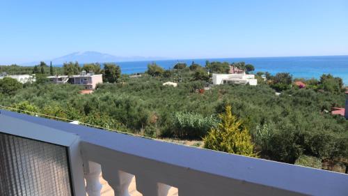 Gallery image of Patronis Studios in Amoudi