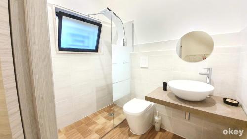A bathroom at I Covi Del Viaggiatore - Bari Politecnico