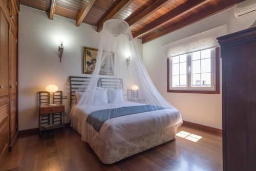VILLA ALKI by Buenavilla