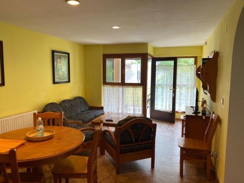 Les Vegues I, Sames – Updated 2022 Prices