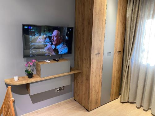 Luxury apartment at aristotelous square
