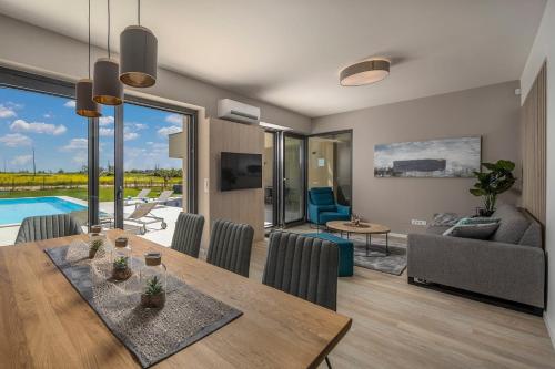 Villa Estate – Photos 3