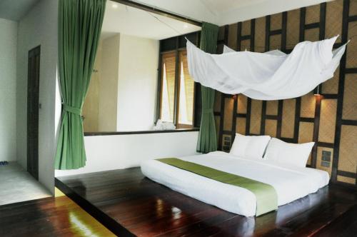 Katil atau katil-katil dalam bilik di Wareerak Hot Spring & Wellness- SHA Extra Plus
