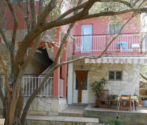 Zdjęcie z galerii obiektu Apartments BISERKA (4232) w mieście Poljana