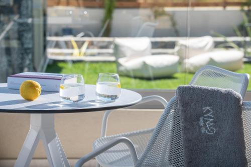 Ποτά στο Kymo Instyle Villa - Sea view Private pool Jacuzzi