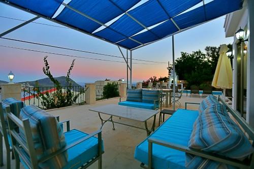 Μπαλκόνι ή βεράντα στο Villa Asya