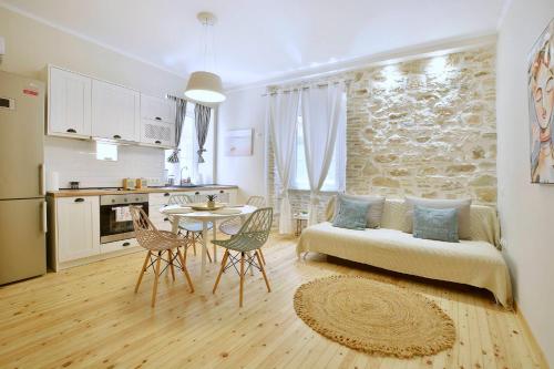 Sofias Flat