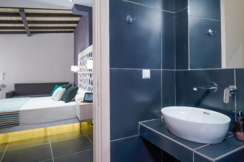 A bathroom at El Mare Seaside Retreats - Bespoke Luxury Getaways