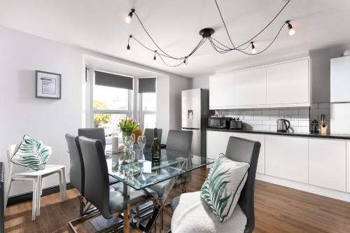 Central Plymouth 4 Bed House, Plymouth, United Kingdom