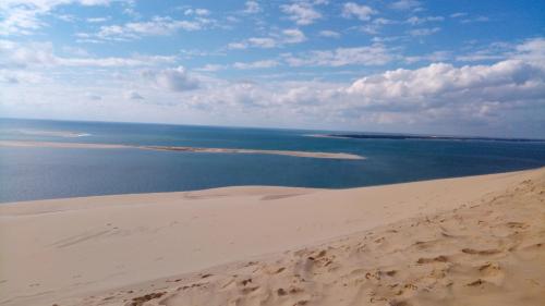 Gallery image of Comme dans un phare in Arcachon