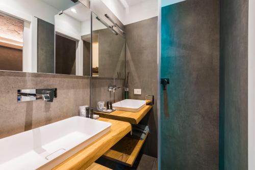 Un baño de Torre 13