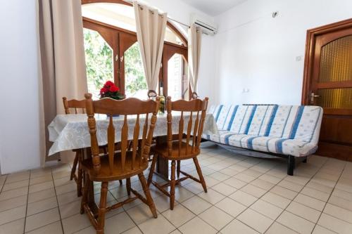 Apartment Pakostane (3475-2) – Photos 2