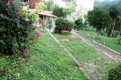 Κήπος έξω από το Casa de la Gente Nube