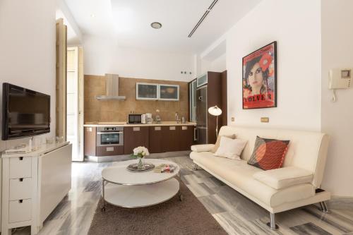 Apartamento con vistas a la Plaza de la Merced junto a la casa de Picasso