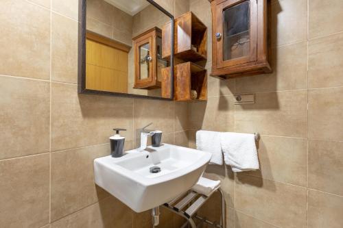 Apartamento con vistas a la Plaza de la Merced junto a la casa de Picasso