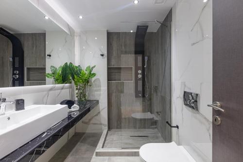 Koupelna v ubytování Semiso Beach Suites