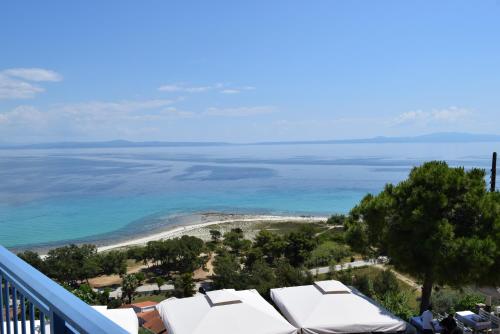 Gallery image of Vrachos Lofts in Afitos