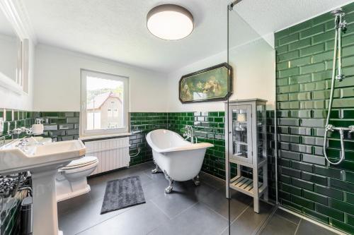 Ett badrum på Haus am Wald