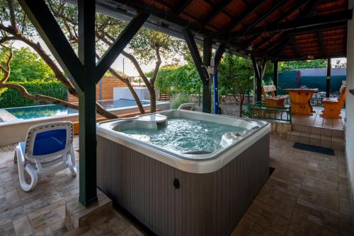 Holiday House Cvita