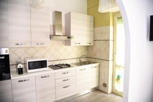Köök või kööginurk majutusasutuses Il Tempio di Vesta
