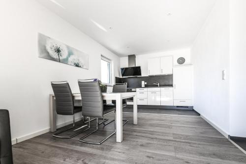 Afbeelding uit fotogalerij van Apartment Müller am See in Immenstaad am Bodensee