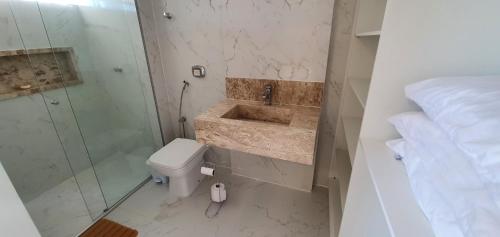 Ένα μπάνιο στο House Relax Parque das Águas Quentes