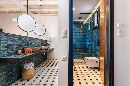 A bathroom at Maregold Mykonos Micro-Boutique Suites, Adults Only