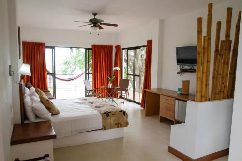 Fotografie z fotogalerie ubytování Hotel Toscana v destinaci La Mesa