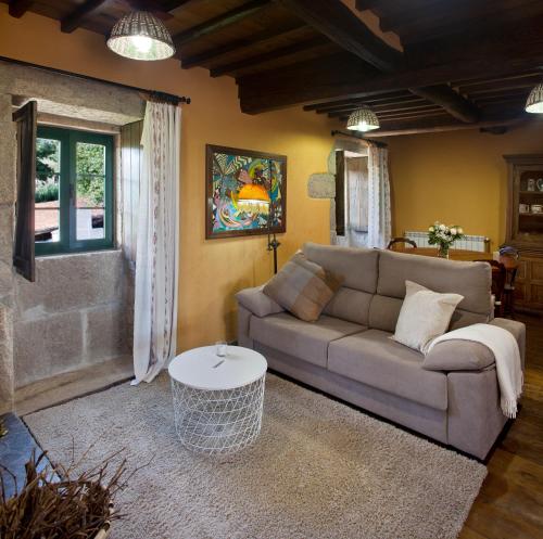Ruang duduk di Casa Vistaboa Ribeira Sacra