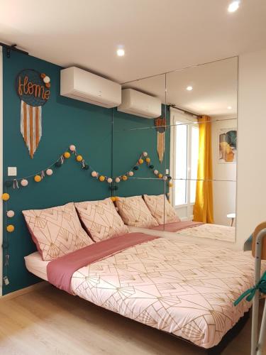 Postel nebo postele na pokoji v ubytování Joli studio rénové en bord de mer
