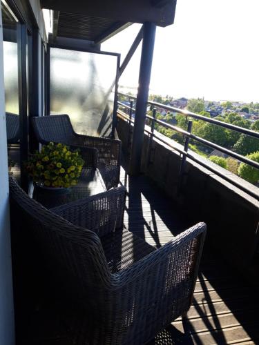 Un balcon sau o terasă la Panorama Apartment