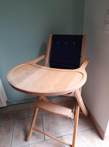 La chambre Tomis Athにあるテレビまたはエンターテインメントセンター