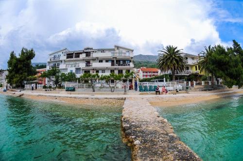 Apartments Slava Petricevic