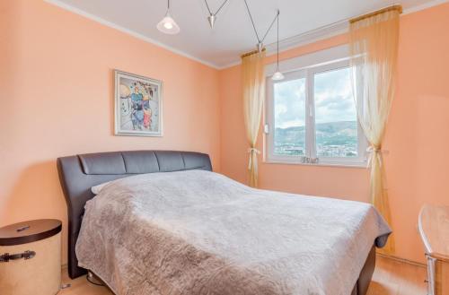 The best OLD TOWN view apartment, 5 min walk, parking (2+2)