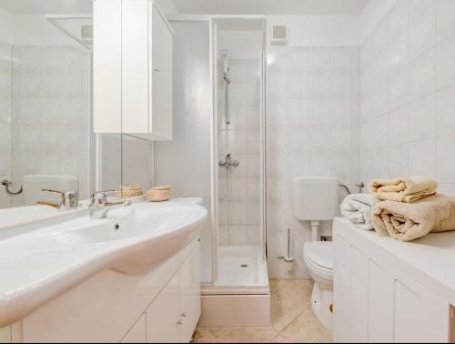 The best OLD TOWN view apartment, 5 min walk, parking (2+2)