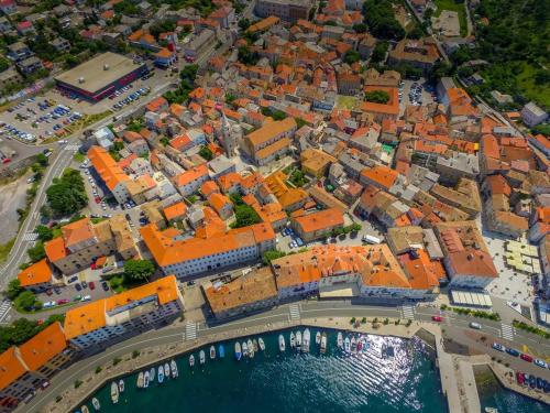 Γενική άποψη της πόλης Senj ή θέα της πόλης από  αυτό το διαμέρισμα