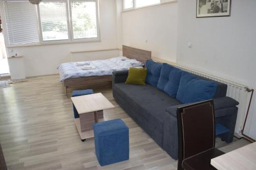 Ruang duduk di Apartments Smakoski