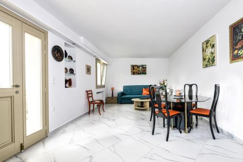 Foto dalla galleria di Tutti Fruti a Áno Karéa