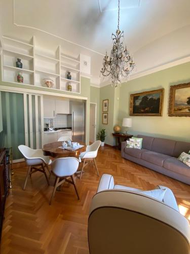 Julius suite photo 3