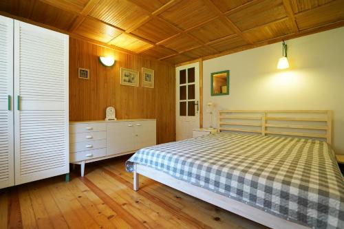 Ένα ή περισσότερα κρεβάτια σε δωμάτιο στο Garden apartment