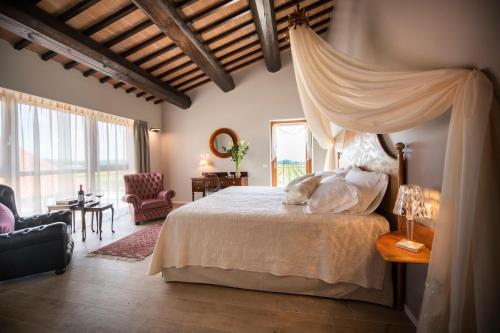 Postel nebo postele na pokoji v ubytování Magari Estates Boutique Hotel