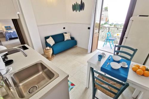 Χώρος καθιστικού στο Loft Exotic - 100 metri dalla spiaggia e dal mare di Fontane Bianche