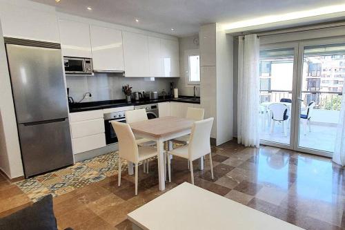 Modern Two Bedroom Apartment in Marbella Centre