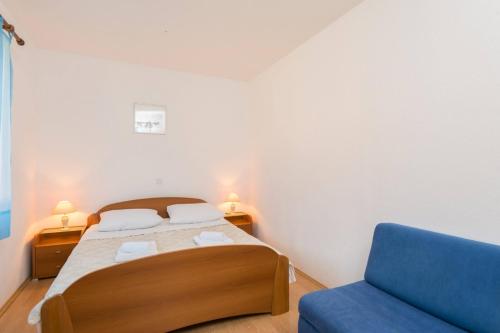 Voodi või voodid majutusasutuse Apartment in Orebic with sea view, balcony, air conditioning, WiFi (4934-7) toas