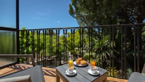マルセイユにあるMercure Marseille Centre Bompard La Cornicheの食器