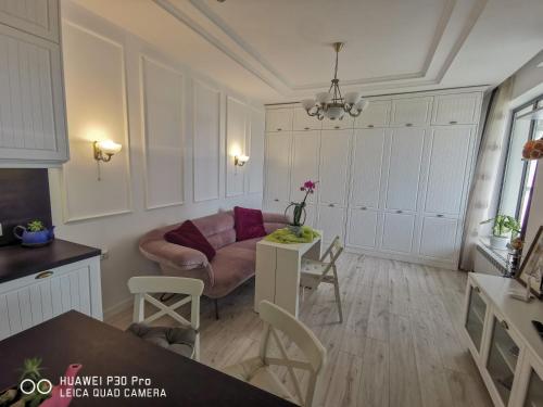 Χώρος καθιστικού στο Luxury Apartments Alix