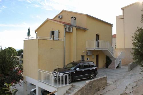 Studio Apartment in Hvar Town with Sea View, Terrace, Air Conditioning, Wi-Fi (3615-4)